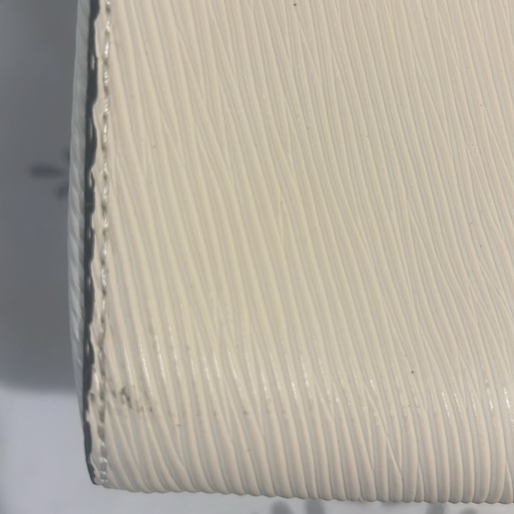 LV Two-Tone Mini Top Handle Bag in Tan and Cream bought here-final sale - Picture 6 of 10